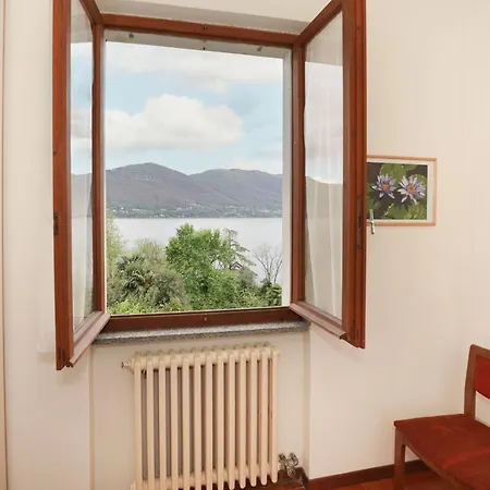 Nyaraló Rossella By Interhome Castelveccana